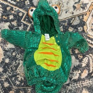 Chameleon baby Halloween costume